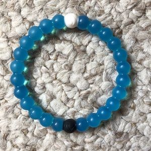 🛍4 for $20🛍Lokai Find Your Balance Bracelet!